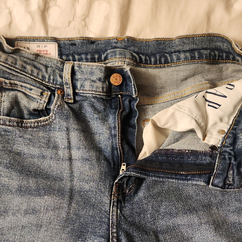 Gap Hifh Rise Stride Ankle
